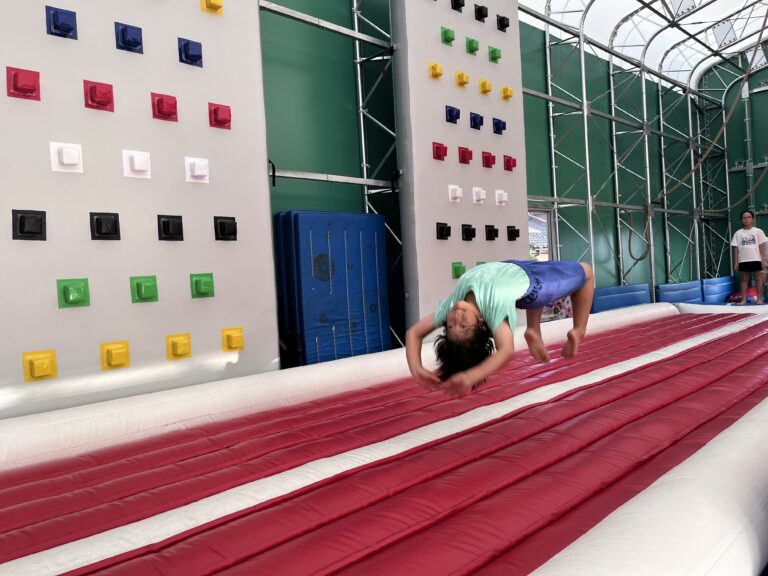 体操教室のレッスン風景（写真2）